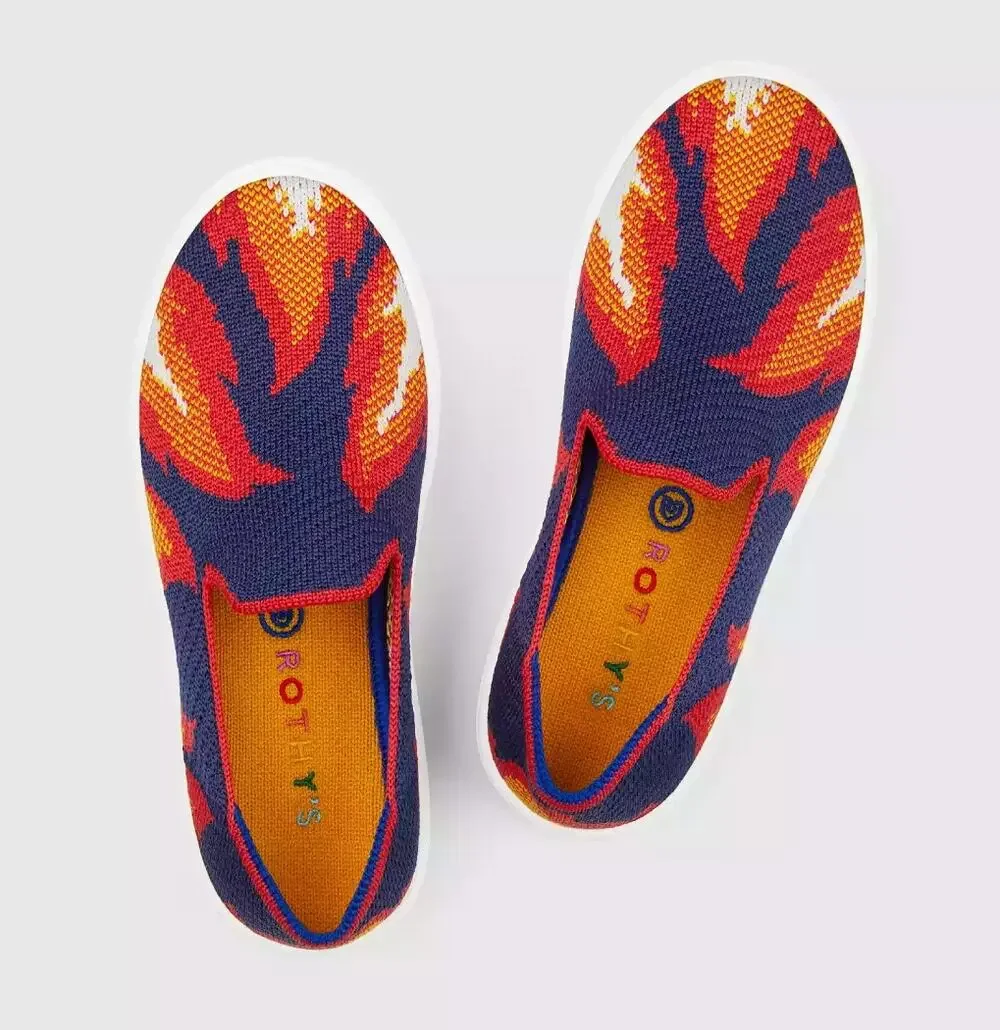 Rothys Flame Sneakers Kids Size 2 Navy Red Round Toe Knit Slip-on Comfort Shoe